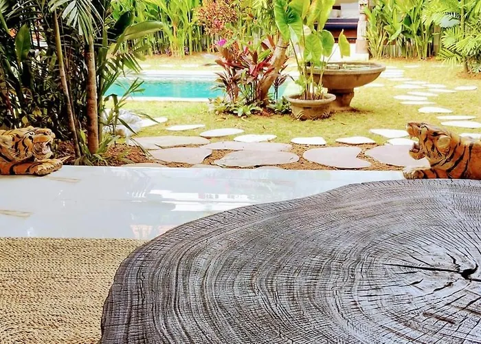Tropical Artvilla Nkpetitenget *