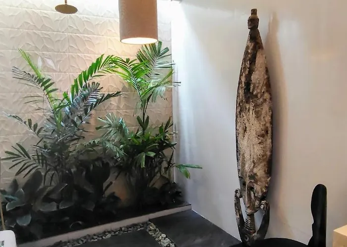 Tropical Artvilla Nkpetitenget Villa *